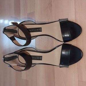 Steven by Steve Madden black heeled sandals size 7